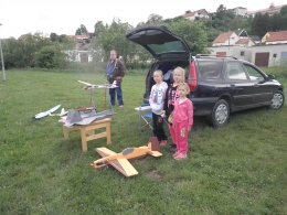 Polétání pro dětskou léčebnu v Ostrově u Macochy
