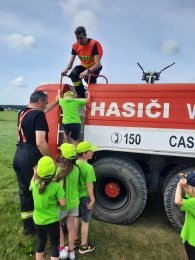 DEN S HASIČI