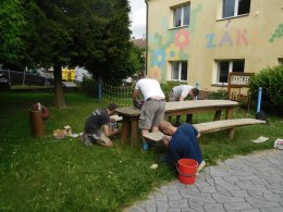 Brigáda na školní zahradě
