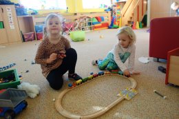 HRAJEME SI VE ŠKOLCE