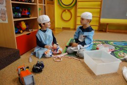 HRAJEME SI VE ŠKOLCE