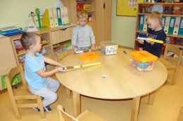 HRAJEME SI VE ŠKOLCE