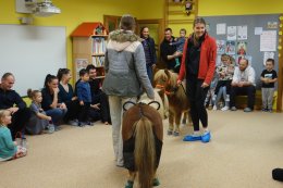 MARTIN NA BÍLÉM KONI - ODPOLEDNE PRO RODIČE S DĚTMI